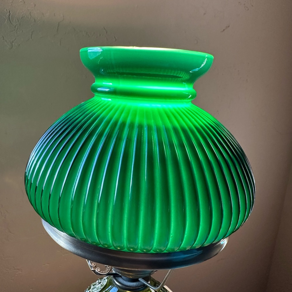 Vibrant Green Ribbed Glass Lamp Shade